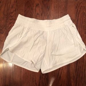 Lululemon 4” size 10 tracker shorts.